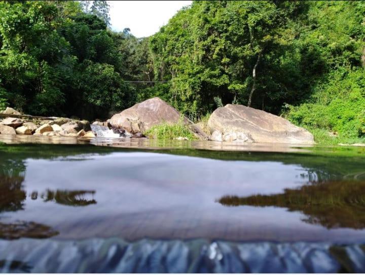 Rawana Mountain View Homestay Ella Bilik gambar